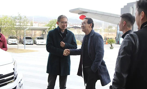 湖北龙腾红旗电缆（集团）董事长胡总与李军老师.jpg
